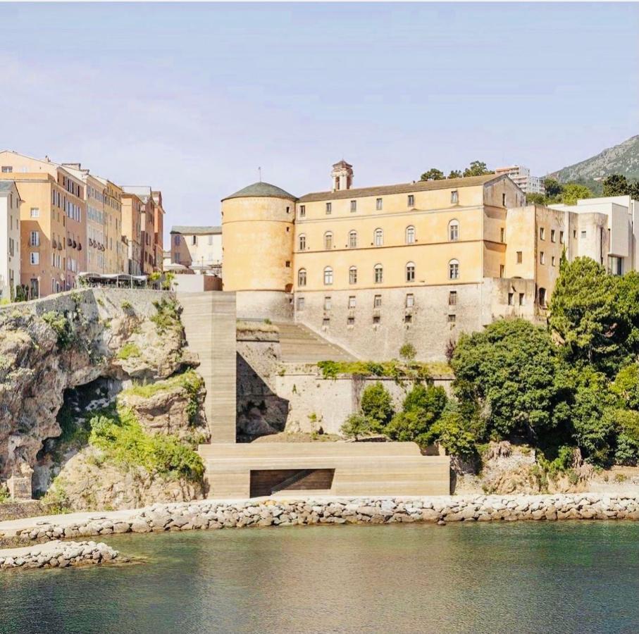 Casa Mantinum Au Coeur De La Citadelle Apartment Бастия Екстериор снимка